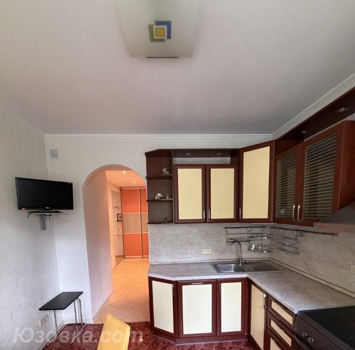 3-комн. квартира, 76м², с мебелью, 3/5 эт., ДОНЕЦК