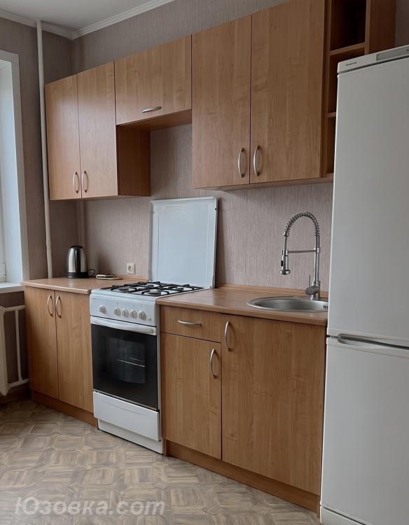 2-комн. квартира, 46м², с мебелью, 2/9 эт., ДОНЕЦК
