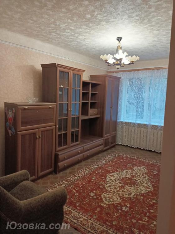 2-комн. квартира, 48 м², вторичка, 1/5 эт., ДОНЕЦК