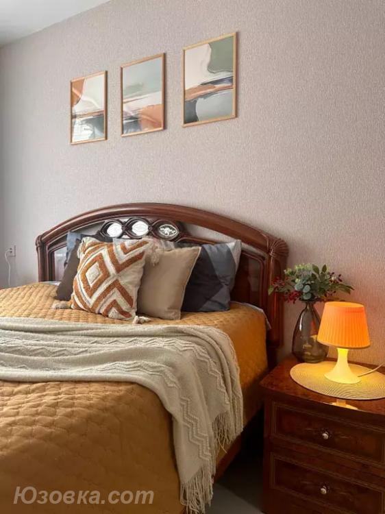 2-комн. квартира, 54м², с мебелью, 3/5 эт., ДОНЕЦК