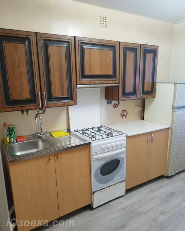3-комн. квартира, 59м², с мебелью, 3/5 эт., ДОНЕЦК