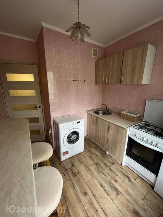 1-комн. квартира, 35м², с мебелью, 2/9 эт., ДОНЕЦК