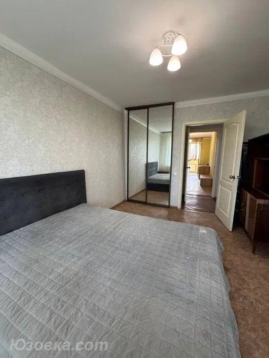 2-комн. квартира, 54м², с мебелью, 4/9 эт., ДОНЕЦК