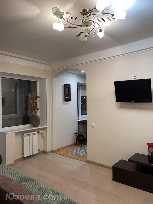 1-комн. квартира, 44м², с мебелью, 5/9 эт., ДОНЕЦК