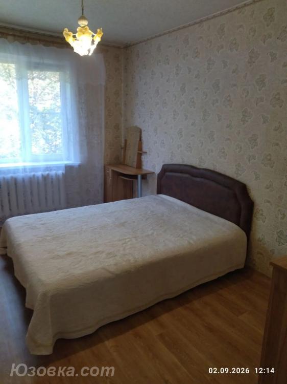 3-комн. квартира, 68м², с мебелью, 1/9 эт., ДОНЕЦК