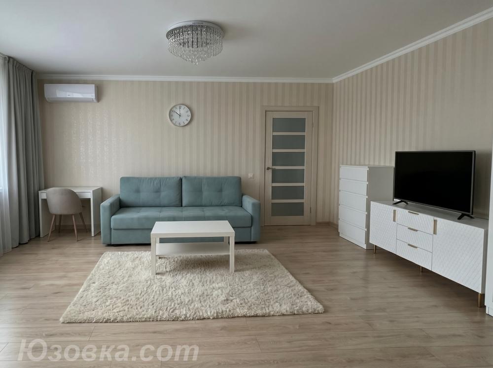2-комн. квартира, 66м², с мебелью, 2/2 эт., ДОНЕЦК