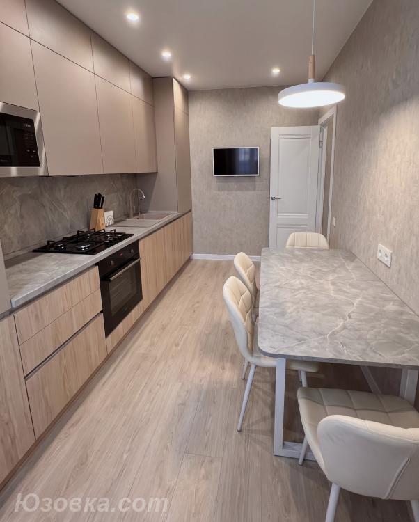 1-комн. квартира, 38м², с мебелью, 1/1 эт., ДОНЕЦК