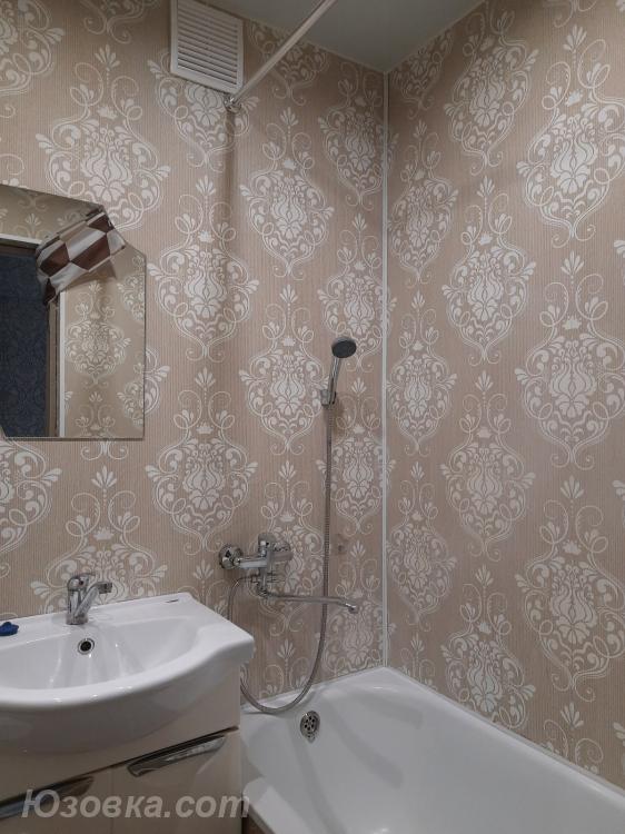 2-комн. квартира, 52м², с мебелью, 4/5 эт., ДОНЕЦК