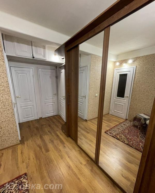 1-комн. квартира, 46м², с мебелью, 4/5 эт., Макеевка