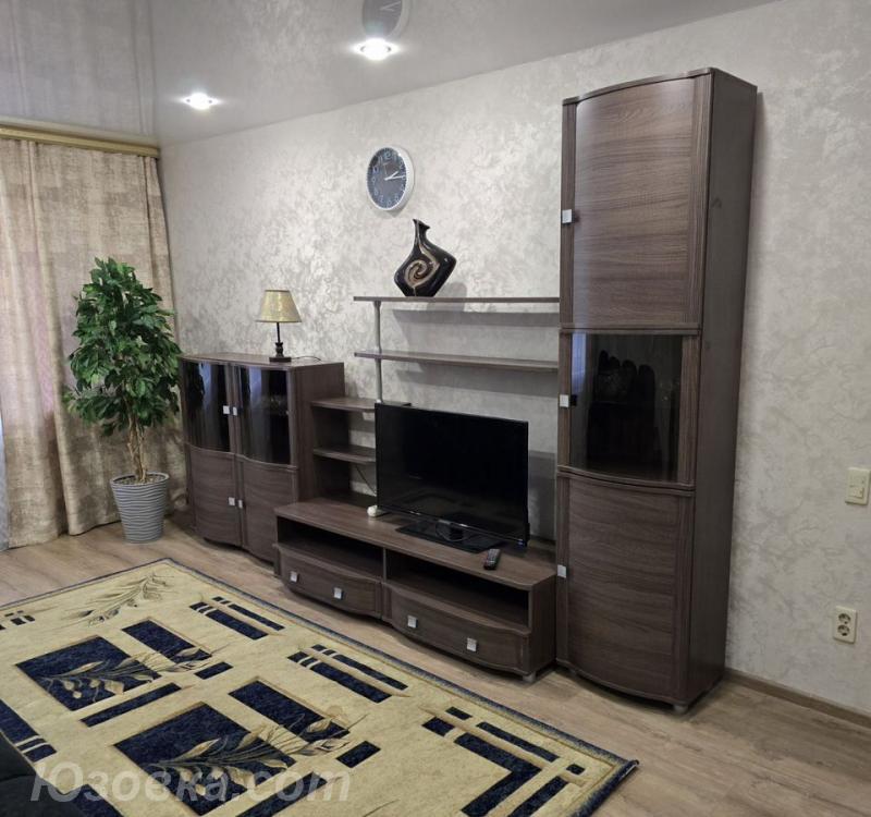 2-комн. квартира, 49м², с мебелью, 2/5 эт., ДОНЕЦК