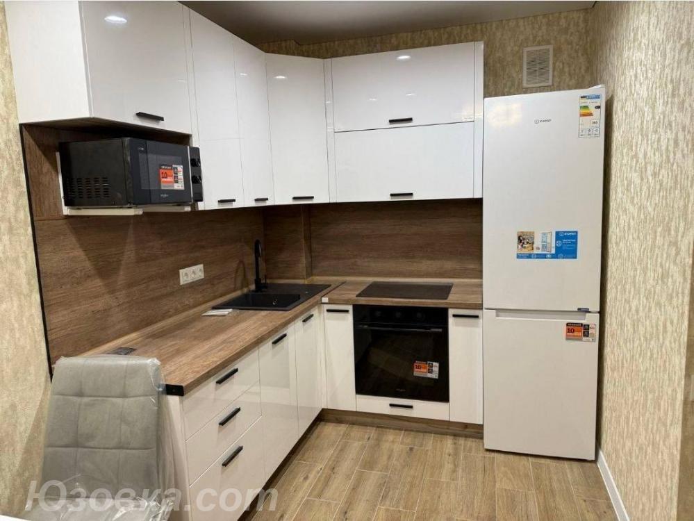 2-комн. квартира, 52м², с мебелью, 3/9 эт., ДОНЕЦК