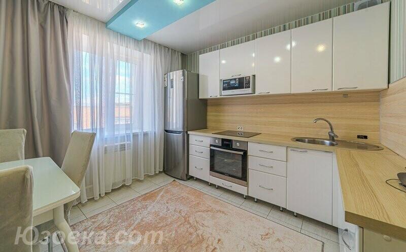 2-комн. квартира, 60м², с мебелью, 4/5 эт., ДОНЕЦК