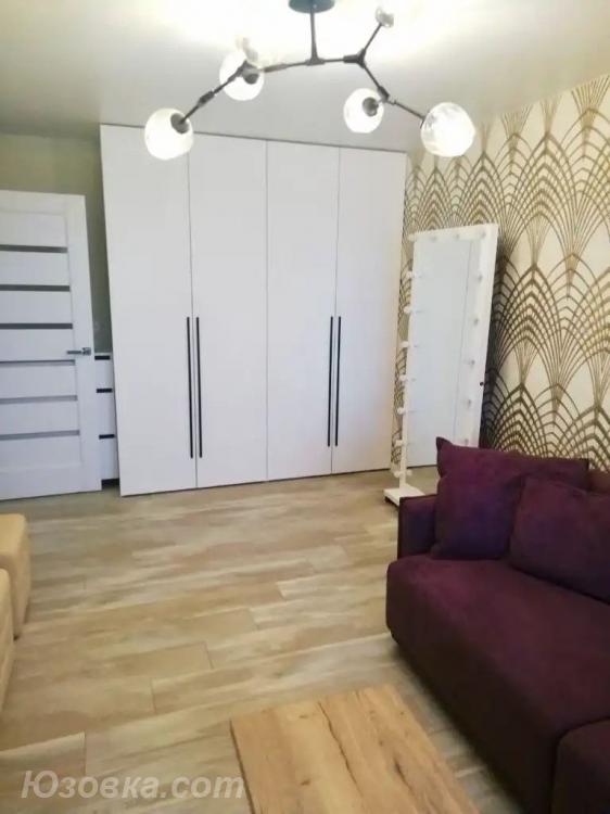 1-комн. квартира, 42м², с мебелью, 4/9 эт., ДОНЕЦК