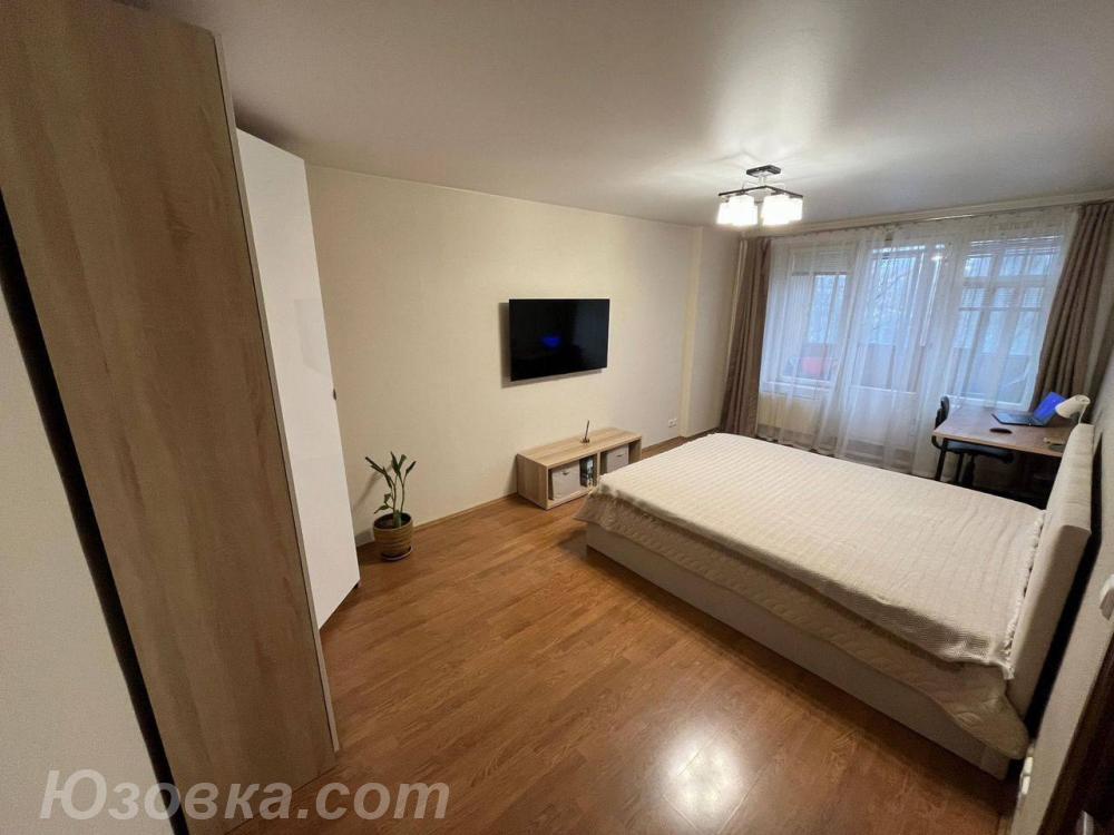 2-комн. квартира, 54м², с мебелью, 3/9 эт., ДОНЕЦК