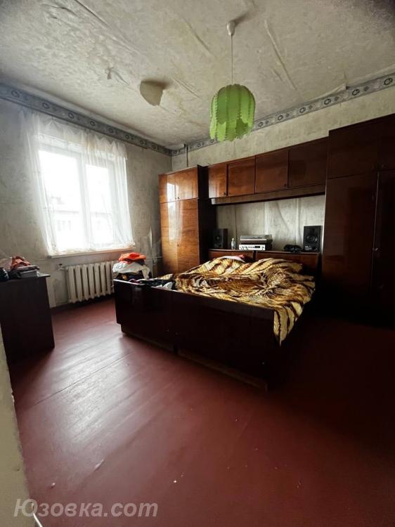 3-комн. квартира, 58 м², вторичка, 2/2 эт., Макеевка