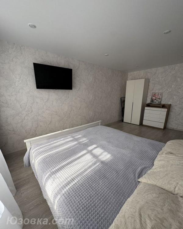 1-комн. квартира, 33м², с мебелью, 1/5 эт., ДОНЕЦК