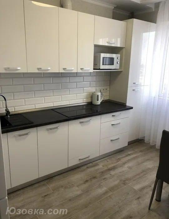 1-комн. квартира, 35м², с мебелью, 4/6 эт., ДОНЕЦК