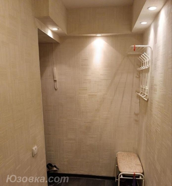 1-комн. квартира, 37м², с мебелью, 5/9 эт., ДОНЕЦК