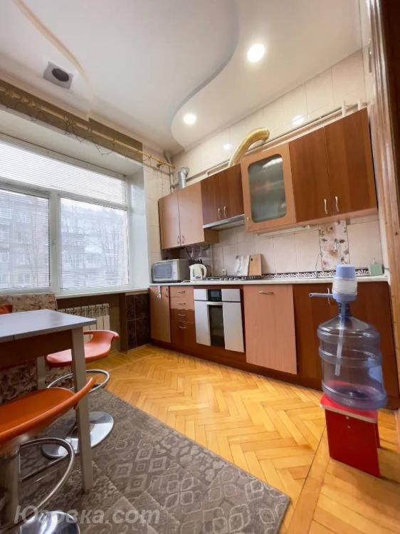 1-комн. квартира, 38м², с мебелью, 3/10 эт., ДОНЕЦК