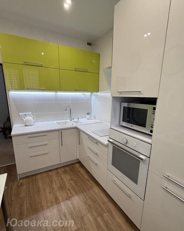 2-комн. квартира, 55м², с мебелью, 3/9 эт., ДОНЕЦК