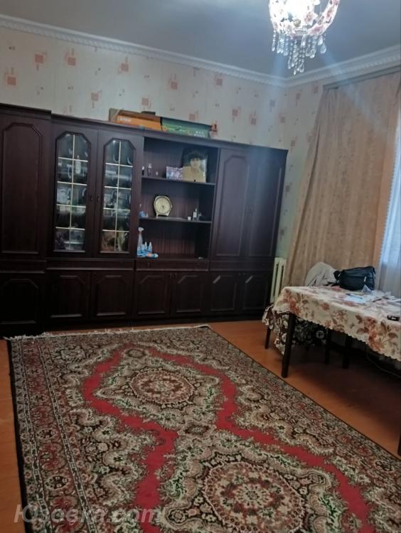 3-комн. квартира, 67 м², вторичка, 1/2 эт., ДОНЕЦК