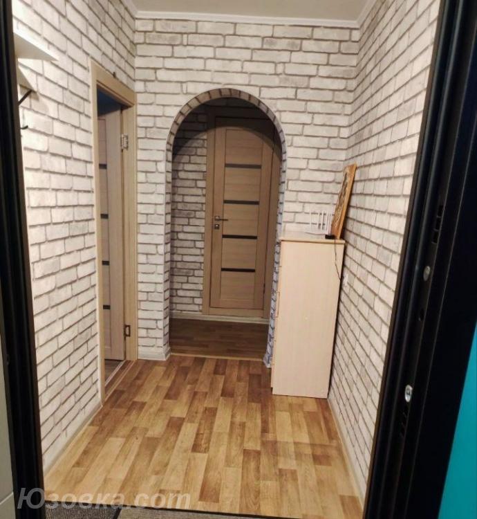 2-комн. квартира, 53м², с мебелью, 2/5 эт., ДОНЕЦК
