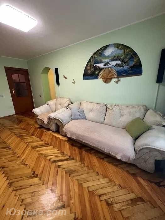 3-комн. квартира, 56м², с мебелью, 4/5 эт.