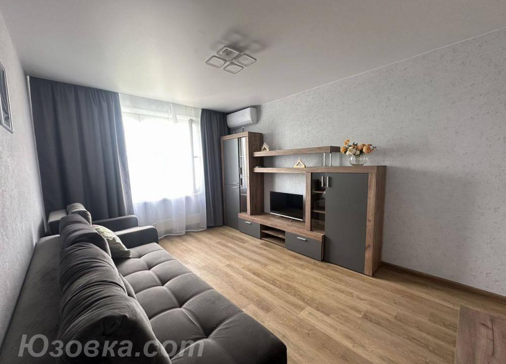 2-комн. квартира, 49м², с мебелью, 4/5 эт., ДОНЕЦК