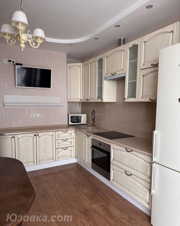 1-комн. квартира, 42м², с мебелью, 7/9 эт., ДОНЕЦК