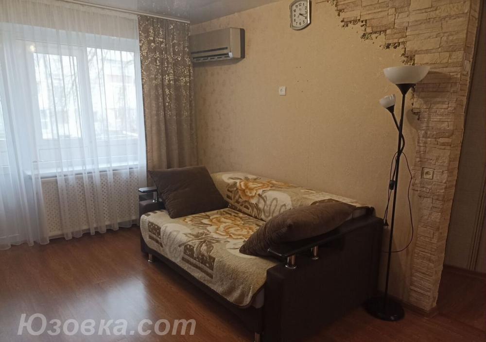 2-комн. квартира, 42м², с мебелью, 2/5 эт., ДОНЕЦК