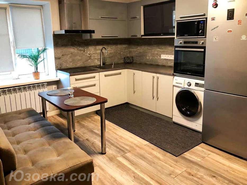 2-комн. квартира, 45м², с мебелью, 4/9 эт., ДОНЕЦК