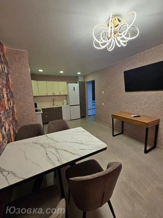 2-комн. квартира, 47м², с мебелью, 2/5 эт., ДОНЕЦК