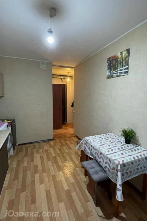 1-комн. квартира, 35м², с мебелью, 1/1 эт., ДОНЕЦК
