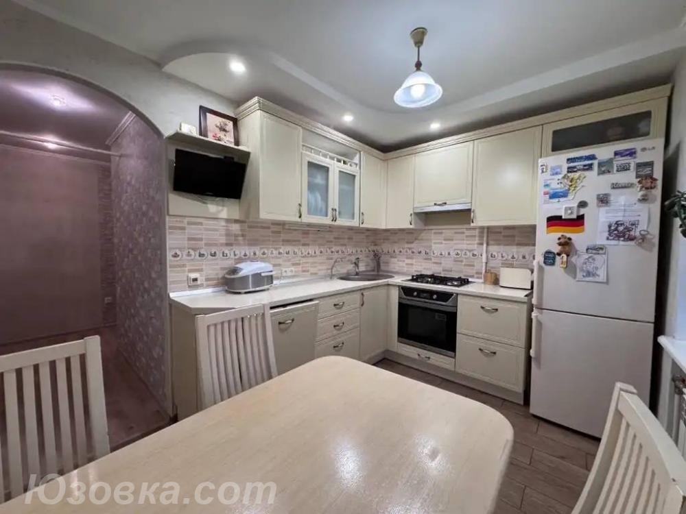 3-комн. квартира, 66м², с мебелью, 3/9 эт., ДОНЕЦК