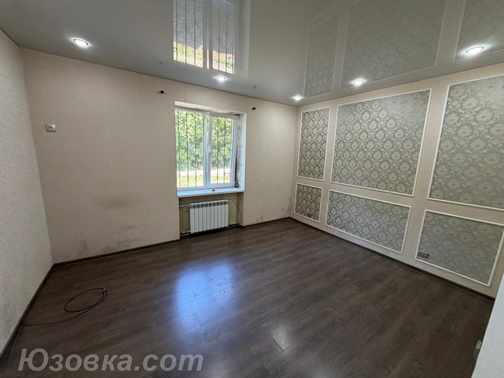 3-комн. квартира, 63 м², вторичка, 1/2 эт., Макеевка