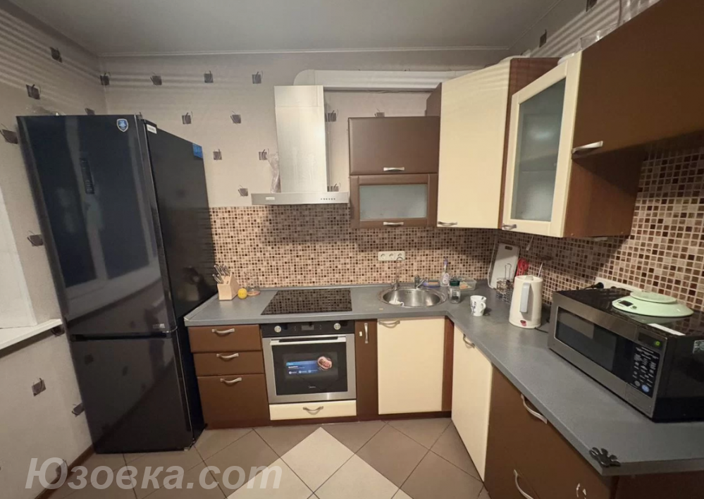3-комн. квартира, 78м², с мебелью, 3/10 эт., ДОНЕЦК