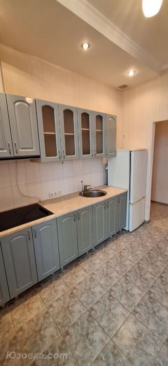 2-комн. квартира, 63 м², вторичка, 8/16 эт.