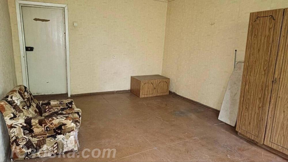 4-комн. квартира, 90 м², вторичка, 1/1 эт.