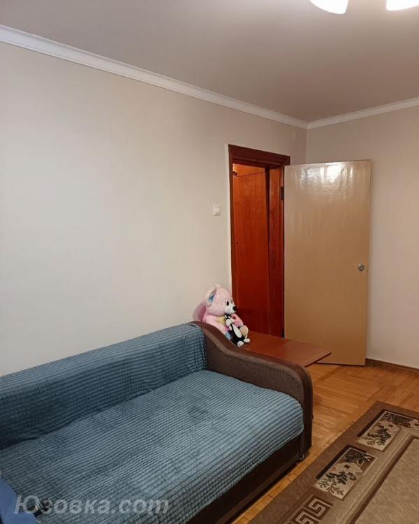 2-комн. квартира, 46м², с мебелью, 4/9 эт., ДОНЕЦК