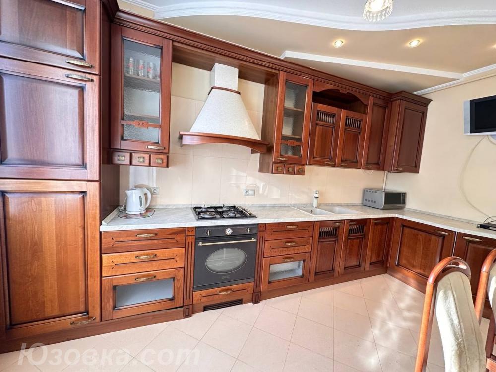 2-комн. квартира, 60м², с мебелью, 3/9 эт., ДОНЕЦК