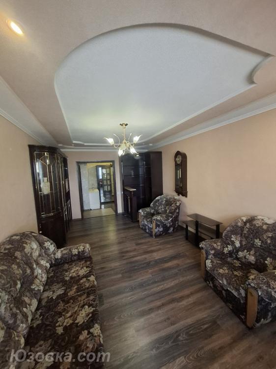 3-комн. квартира, 72 м², вторичка, 6/10 эт., ДОНЕЦК