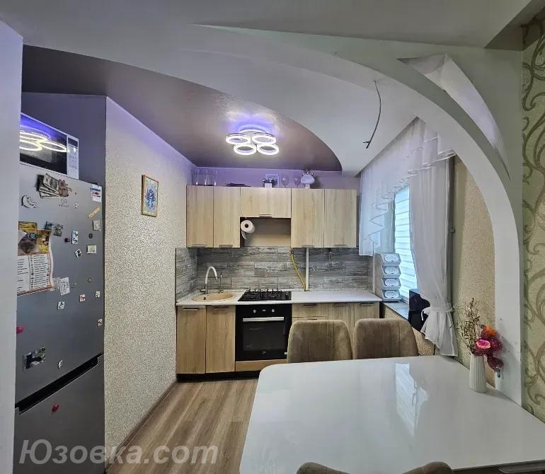 3-комн. квартира, 50 м², вторичка, 3/5 эт., ДОНЕЦК