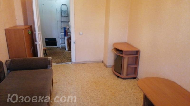 3-комн. квартира, 65 м², вторичка, 4/4 эт., ДОНЕЦК