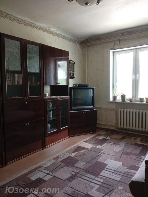 2-комн. квартира, 44 м², вторичка, 3/3 эт.