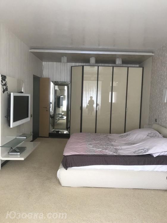 3-комн. квартира, 70м², с мебелью, 5/9 эт., ДОНЕЦК
