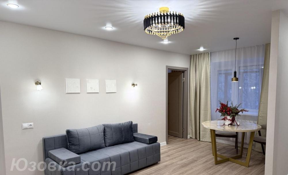 2-комн. квартира, 44м², с мебелью, 3/9 эт., ДОНЕЦК