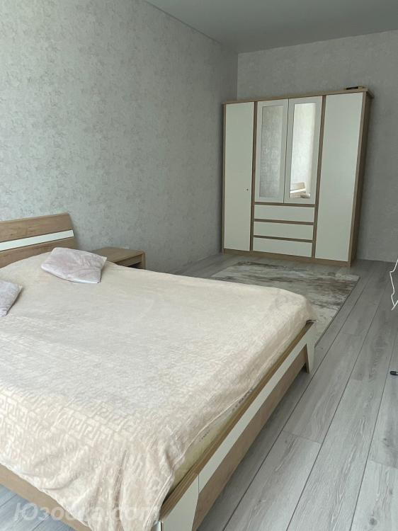 2-комн. квартира, 65м², с мебелью, 2/10 эт., ДОНЕЦК