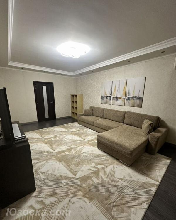2-комн. квартира, 70м², с мебелью, 4/8 эт., ДОНЕЦК