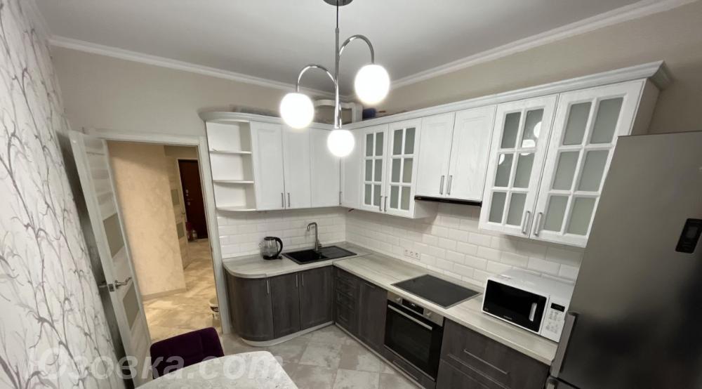 1-комн. квартира, 43м², с мебелью, 10/14 эт., ДОНЕЦК