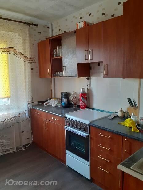 2-комн. квартира, 52 м², вторичка, 4/9 эт.